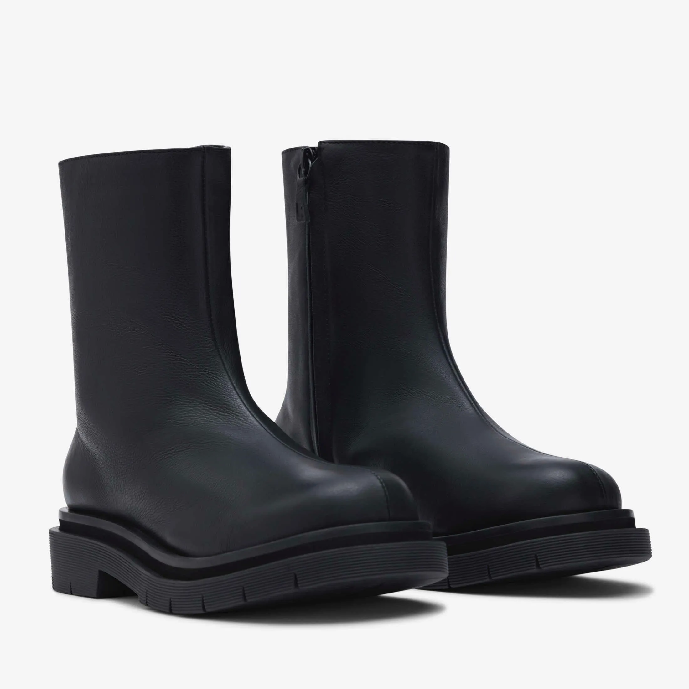 Arlo Lugsole Chelsea Boots