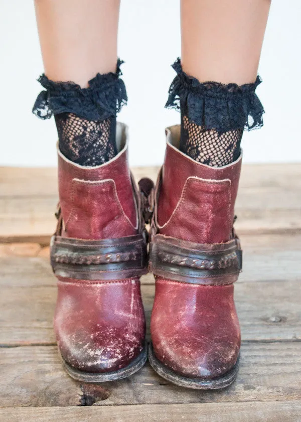 Lace Ankle Boot Socks