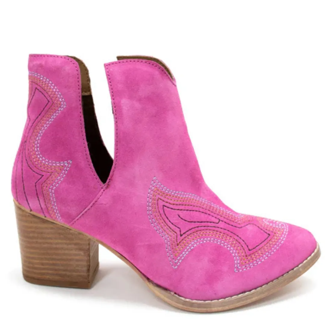 Online Exclusive | Journee Ankle Boots in Magenta