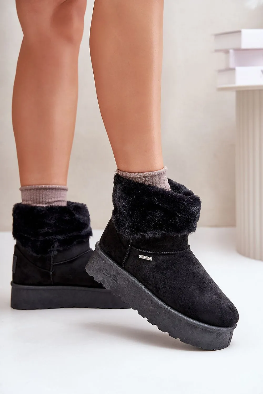 Snow boots model 202201 Step in style