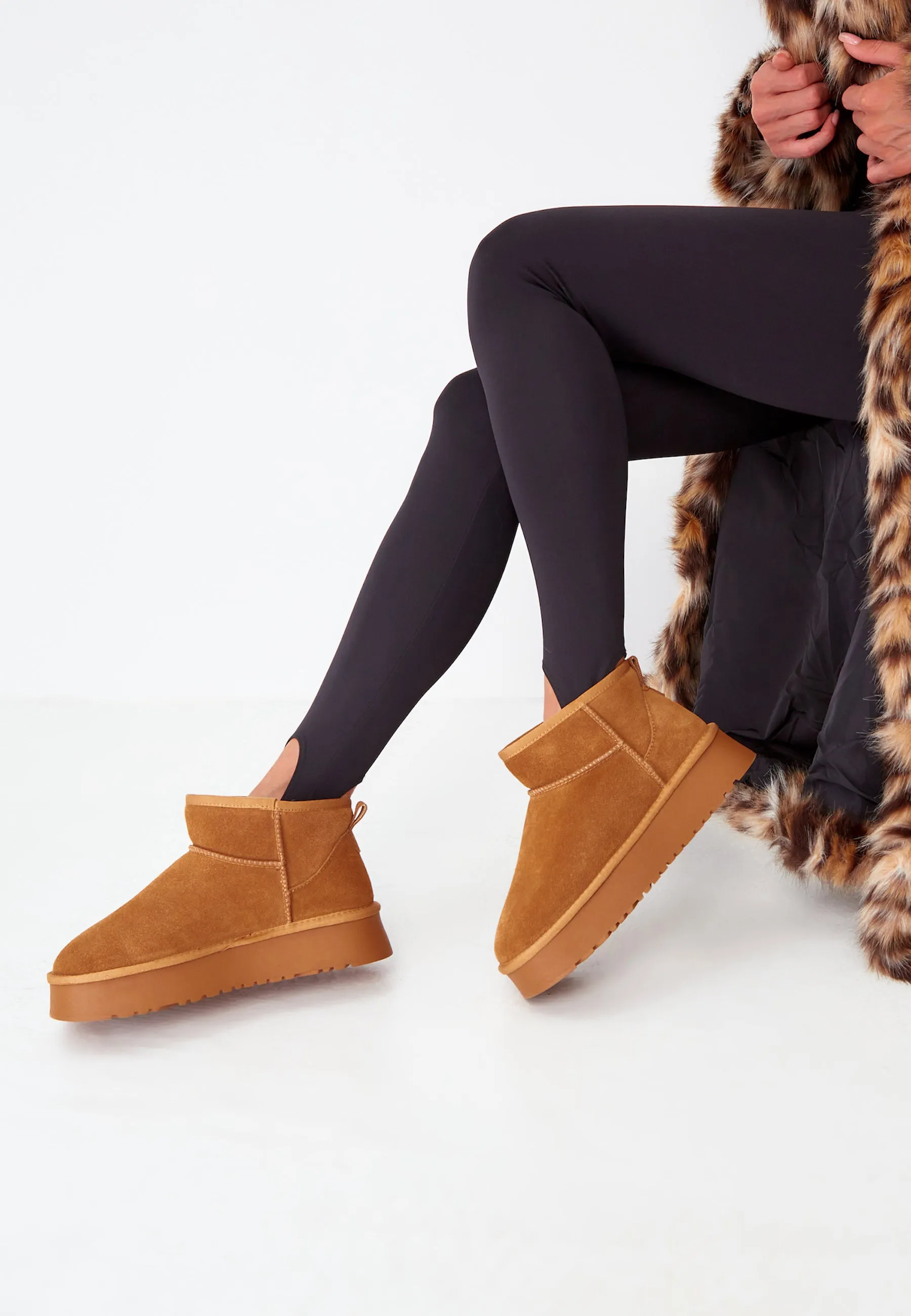 Suede Platform Winter Boots - Brown